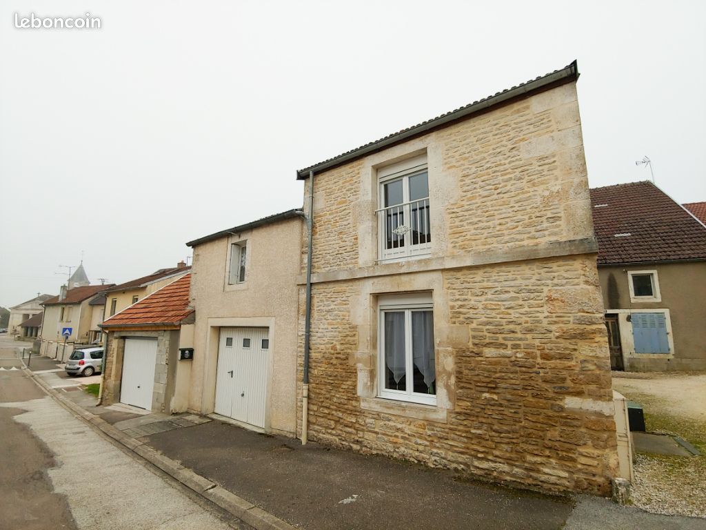 Maison 2 pièces 38 m² · à Mandres-la-Côte · 38 m² · 460 €