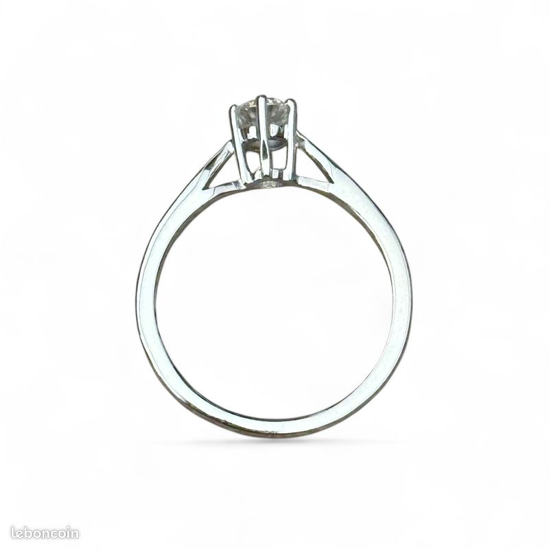 Bague Cocktail Or Blanc 18 Carats Avec Diamant Solitaire 0,45 Carat - 3,05 G - Occasion élégante