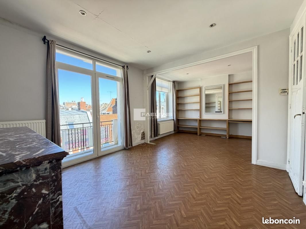 Appartement 3 pièces 78 m² · à Lille · 78 m² · 990 €