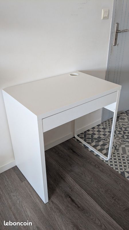 Bureau Ikea Micke (image 1)