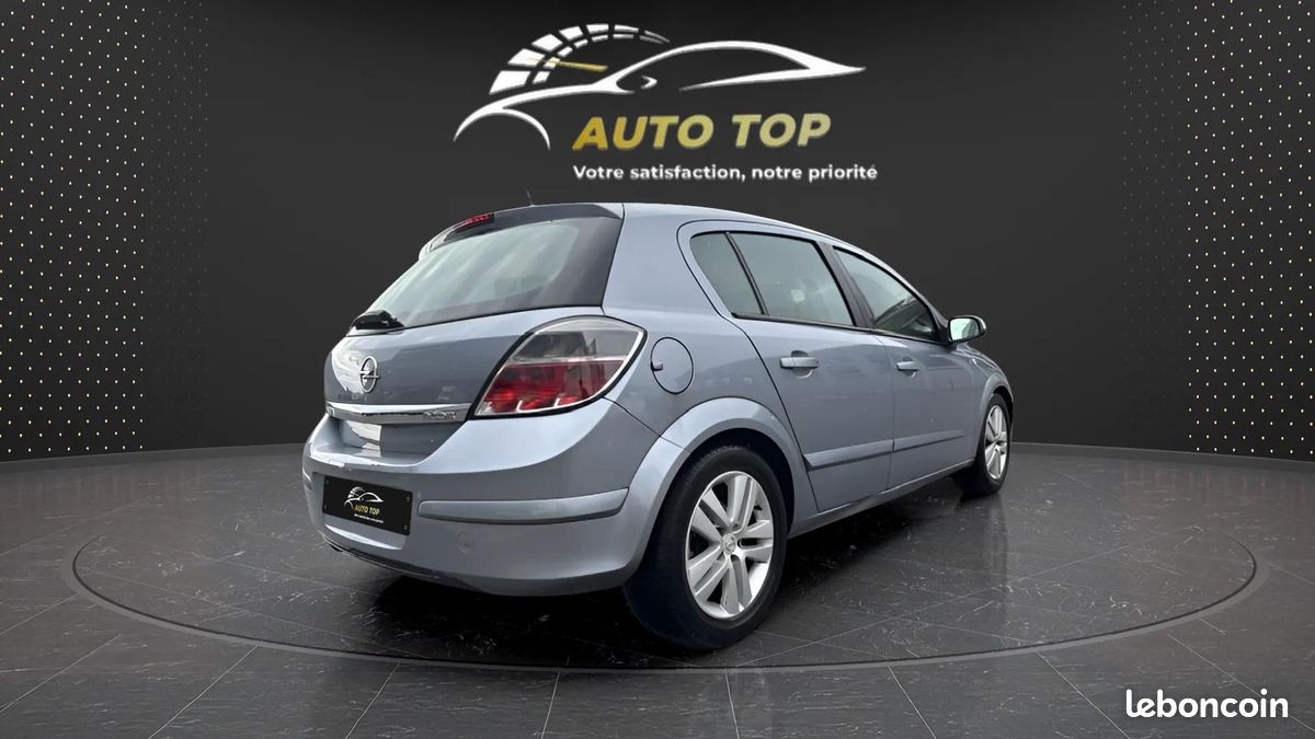 Opel ASTRA 1.7 CDTI110 COSMO ECOF 5P (image 3)