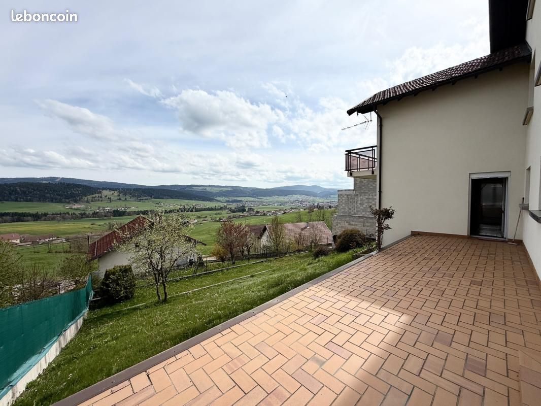 Maison 8 pièces 170 m² · à Les Fins · 170 m² · 350 000 €
