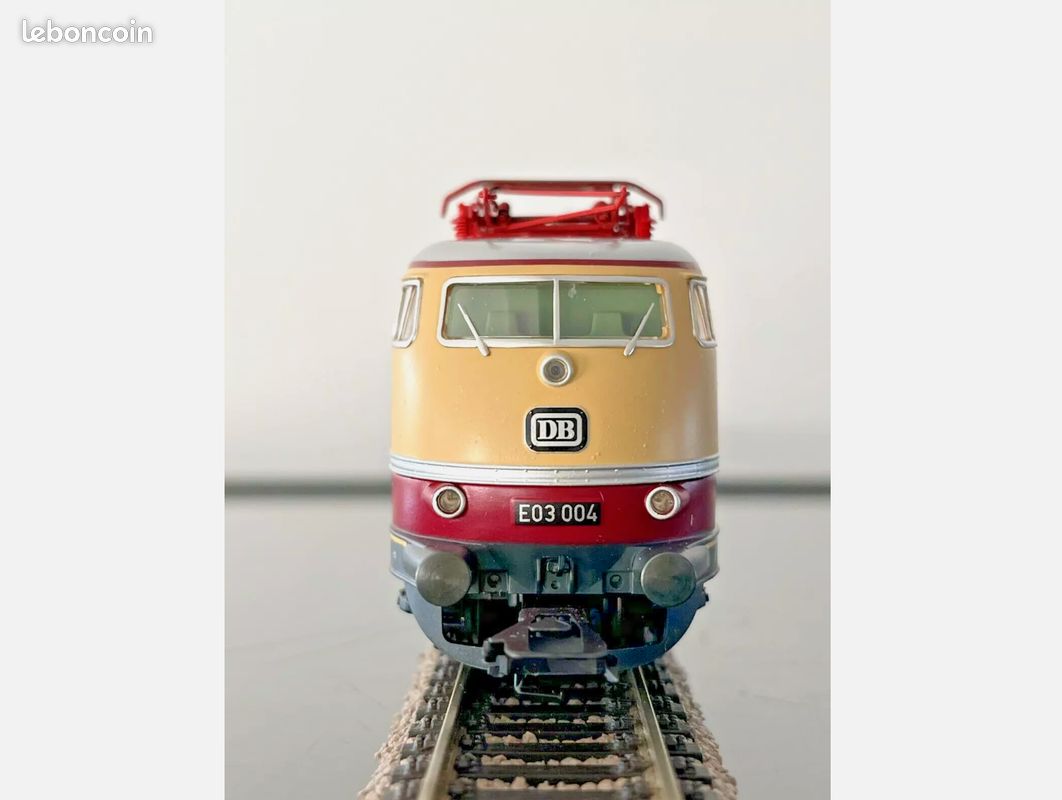 Locomotive Trix 22110 BR 103 DB - époque IV, 2 Rails Analogique, Neuve