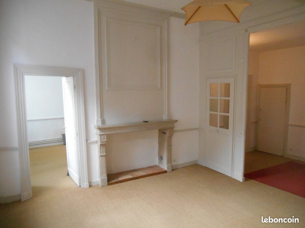 Appartement 2 pièces 45 m² · à Moulins · 45 m² · 411 €