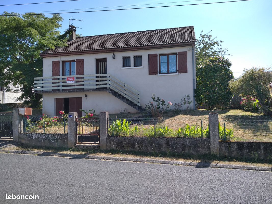 Maison 4 pièces 74 m² · à L'Isle-Jourdain · 74 m² · 90 000 €