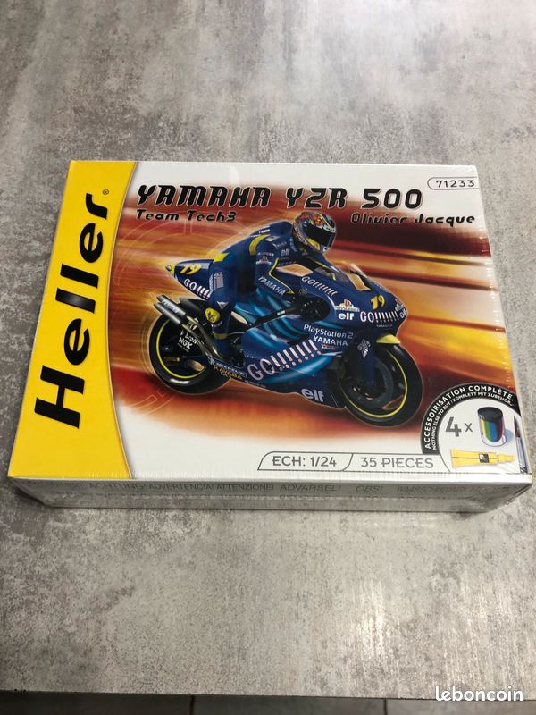 Maquette moto YAMAHA YZR 500 (image 1)