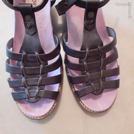 Pieds-nus Kickers marron (image 1)