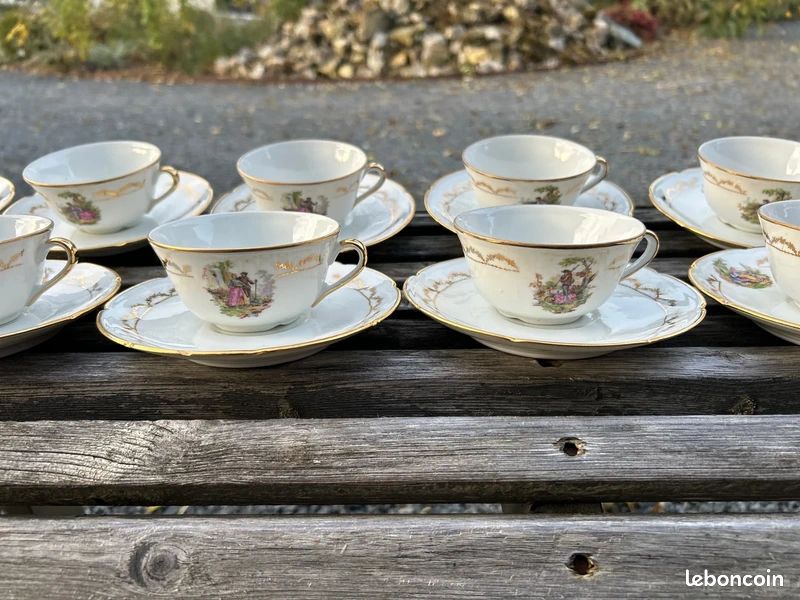 5 tasses à café + 4 soucoupes EIT LTD ENGLAND