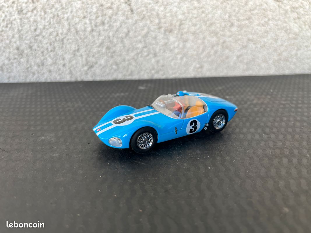 1/18 CONTROLBYTEL VAILLANTE WIFI MICHEL VAILLANT MODELISME
