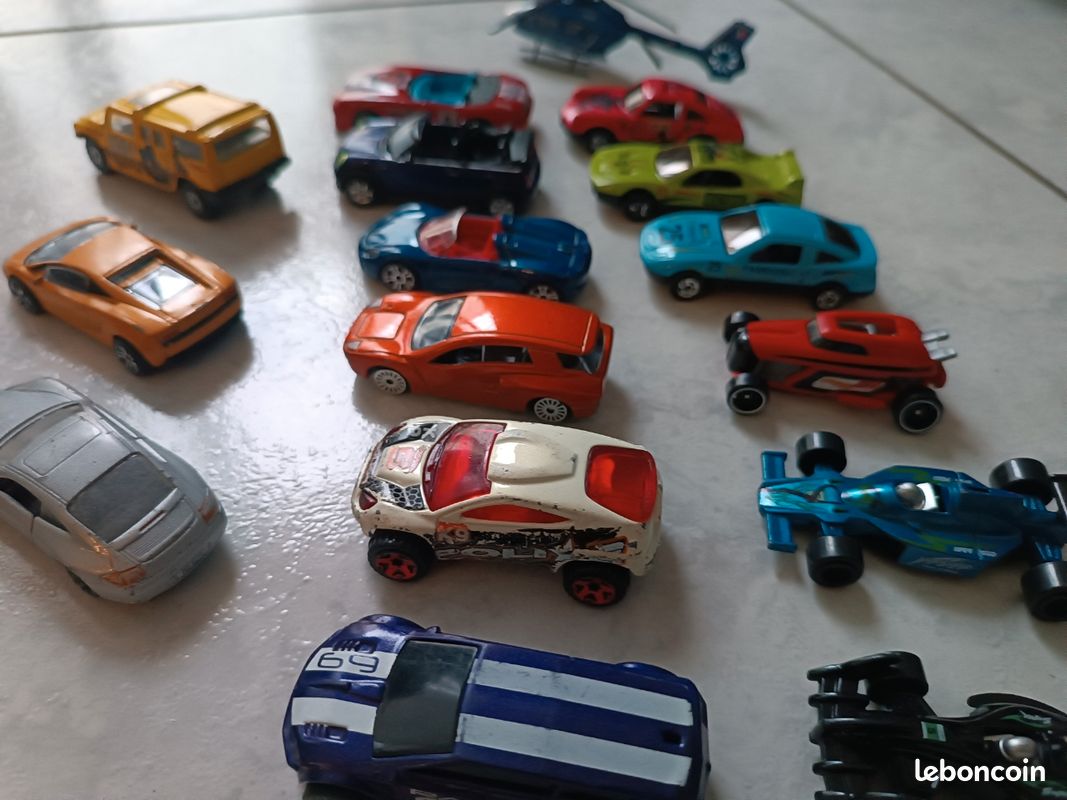 LOT DE 3 PORSCHE 911 ET 550 SCHUCO JUNIOR LINE 1:43 boite carton de