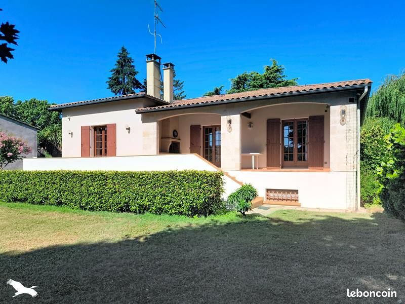 Maison 4 pièces 218 m² · à Saint-Seurin-de-Prats · 218 m² · 290 000 €