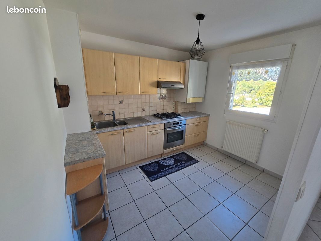 Appartement 2 pièces 48 m² · à Saint-Jean-de-Maurienne · 48 m² · 900 €/mois