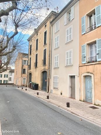 https://img.leboncoin.fr/api/v1/lbcpb1/images/45/11/c1/4511c186d2ffd002901b1873af3f3d78b4b14b24.jpg?rule=ad-image
