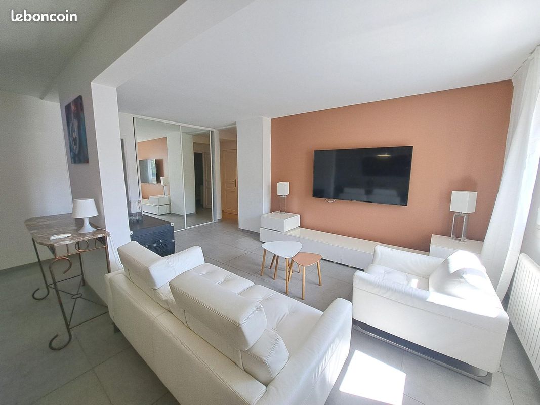 Appartement 4 pièces 83 m² · à Clermont-Ferrand · 83 m² · 1 050 €/mois