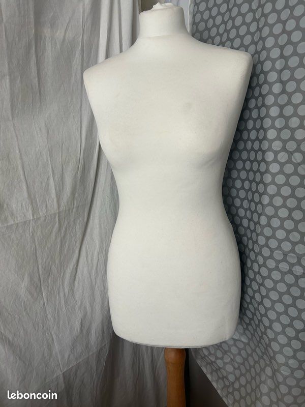 Mannequin / bustier modèle femme taille 38/40 (image 1)