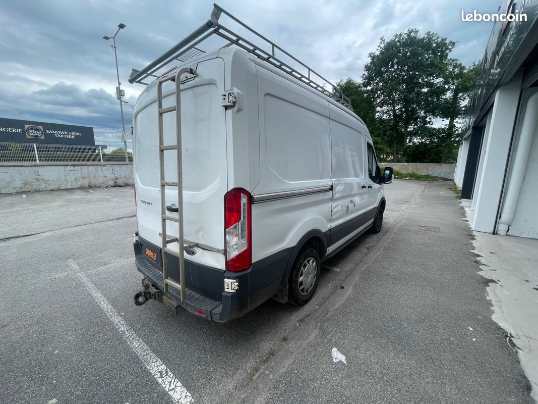 Ford transit vu fourgon 2t t290 2.0 tdci 130 l2h2 ambiente - prix ht 12 075 eur - tva recuperable (image 15)