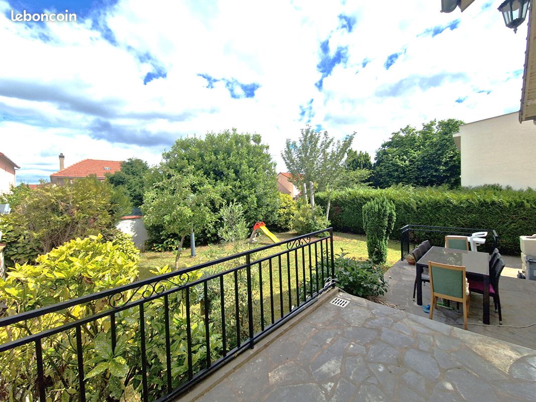 Maison 6 pièces 110 m² · à Orly · 110 m² · 439 000 €
