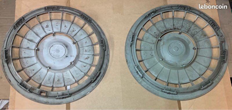 Bmw cache enjoliveur jante e32 e34 e36 2 cache centraux enjoliveurs 15 pouces 36.13-1 181 532 (image 2)