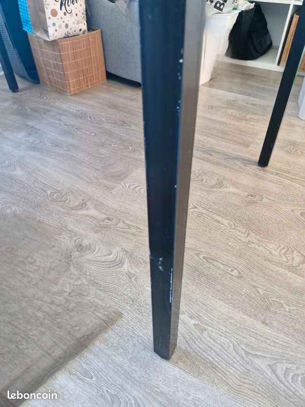 Table en verre (image 5)