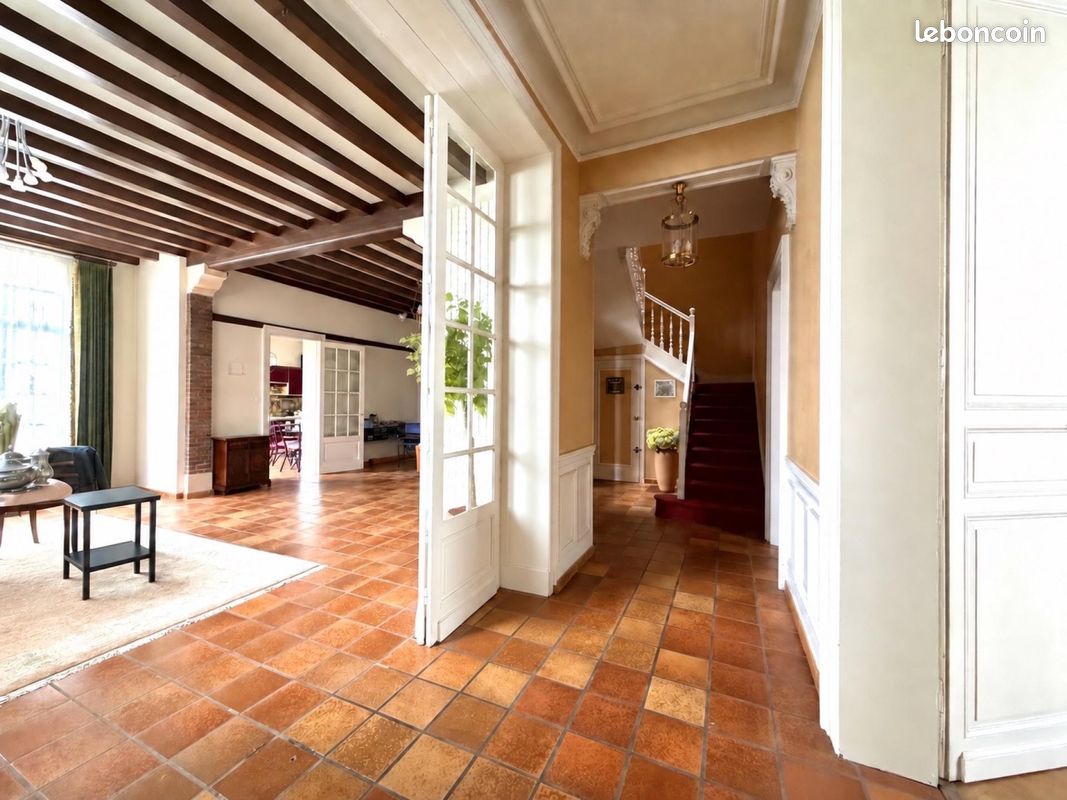 Maison 7 pièces 302 m² · à Arras · 302 m² · 570 000 €