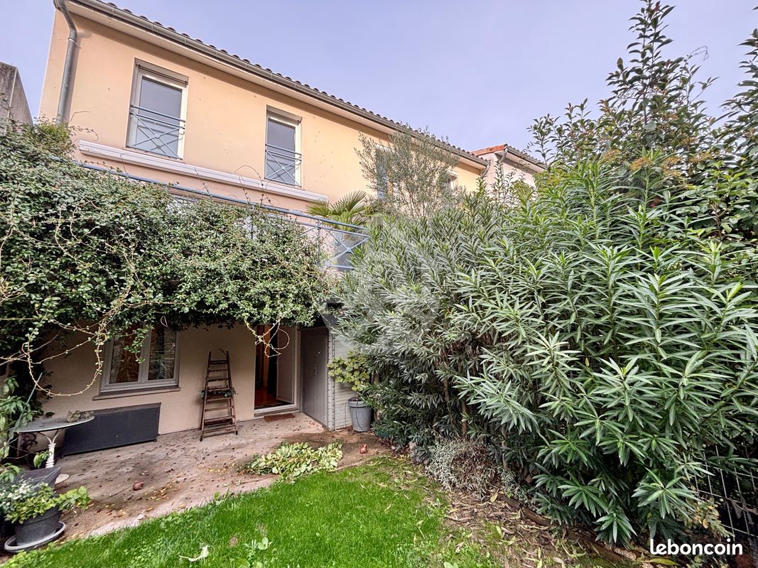 Maison 6 pièces 140 m² · à Valence · 140 m² · 1 550 €/mois