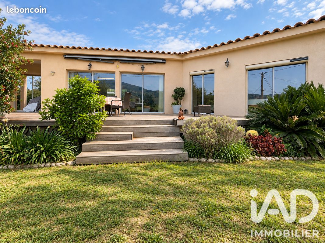 Maison 6 pièces 130 m² · à Carros · 130 m² · 695 000 €