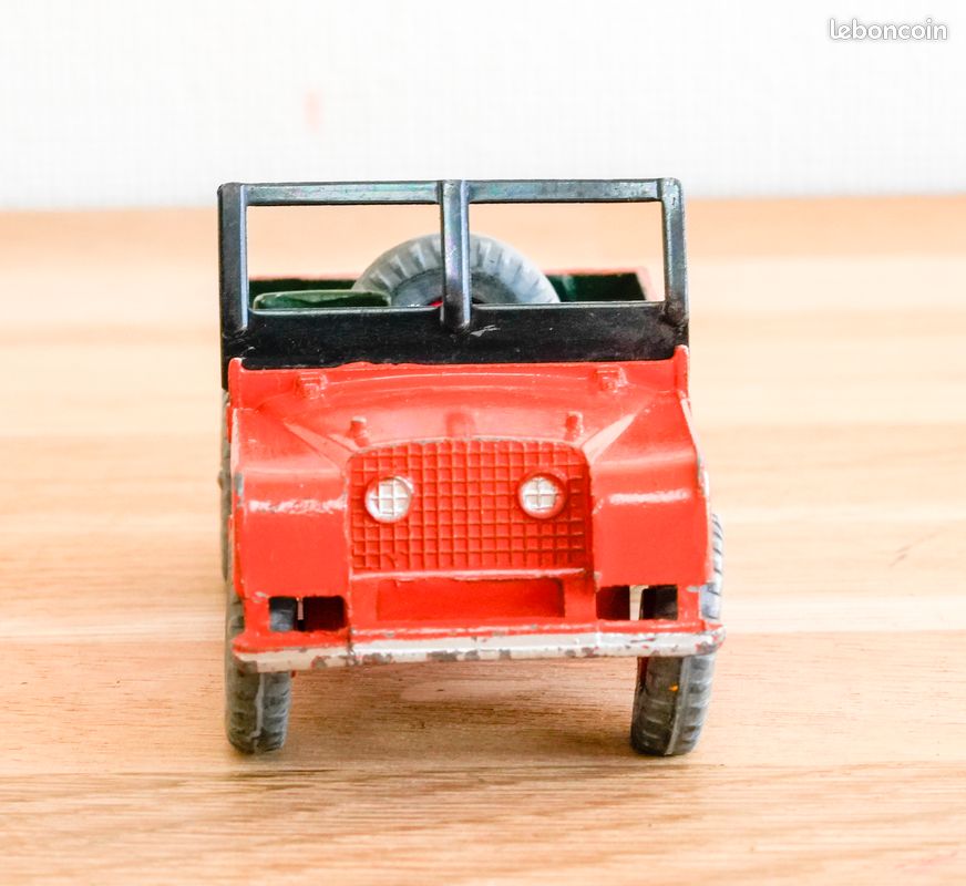 Dinky Toys GB n° 340 Land Rover 1/43 état quasi neuf en boîte