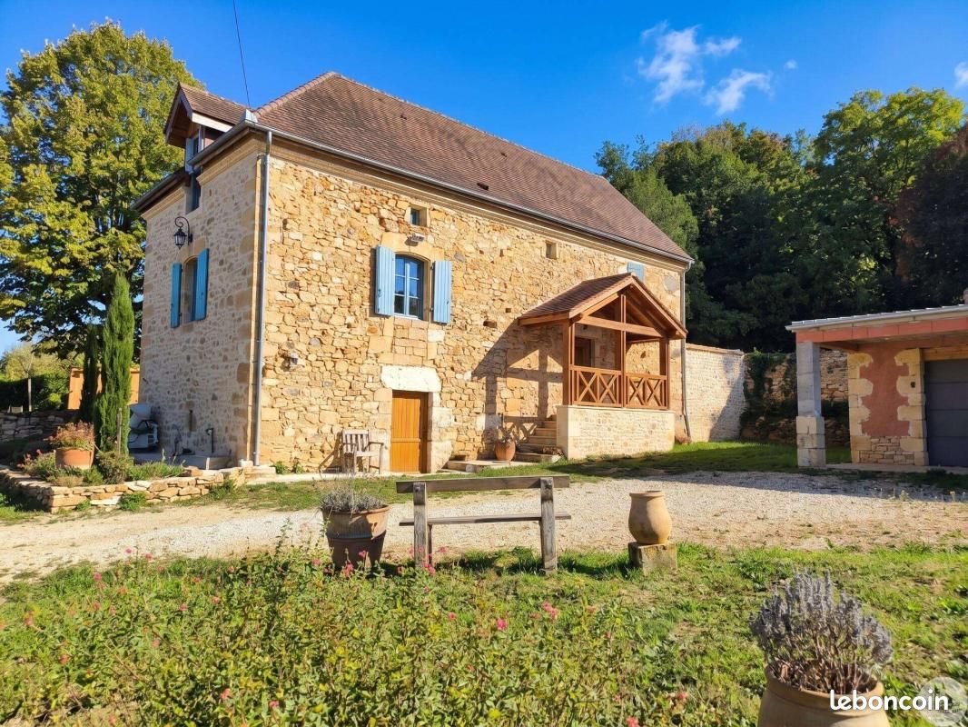 Maison 4 pièces 133 m² · à Sarlat-la-Canéda · 133 m² · 265 000 €