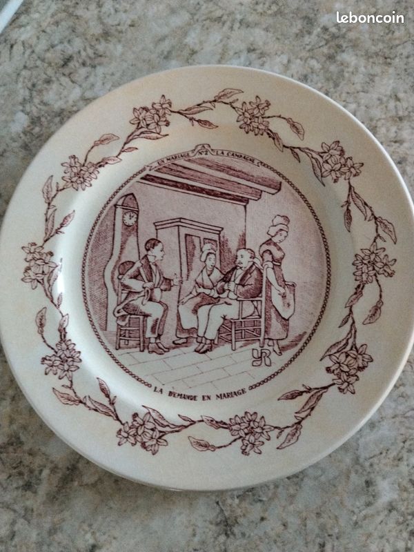 Assiette parlante publicitaire vintage éditée pour la marque de cosmétiques française Yves Rocher dans les années 1980 (image 1)