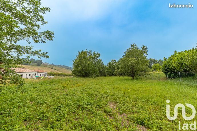 Terrain 3565 m² Moissac
