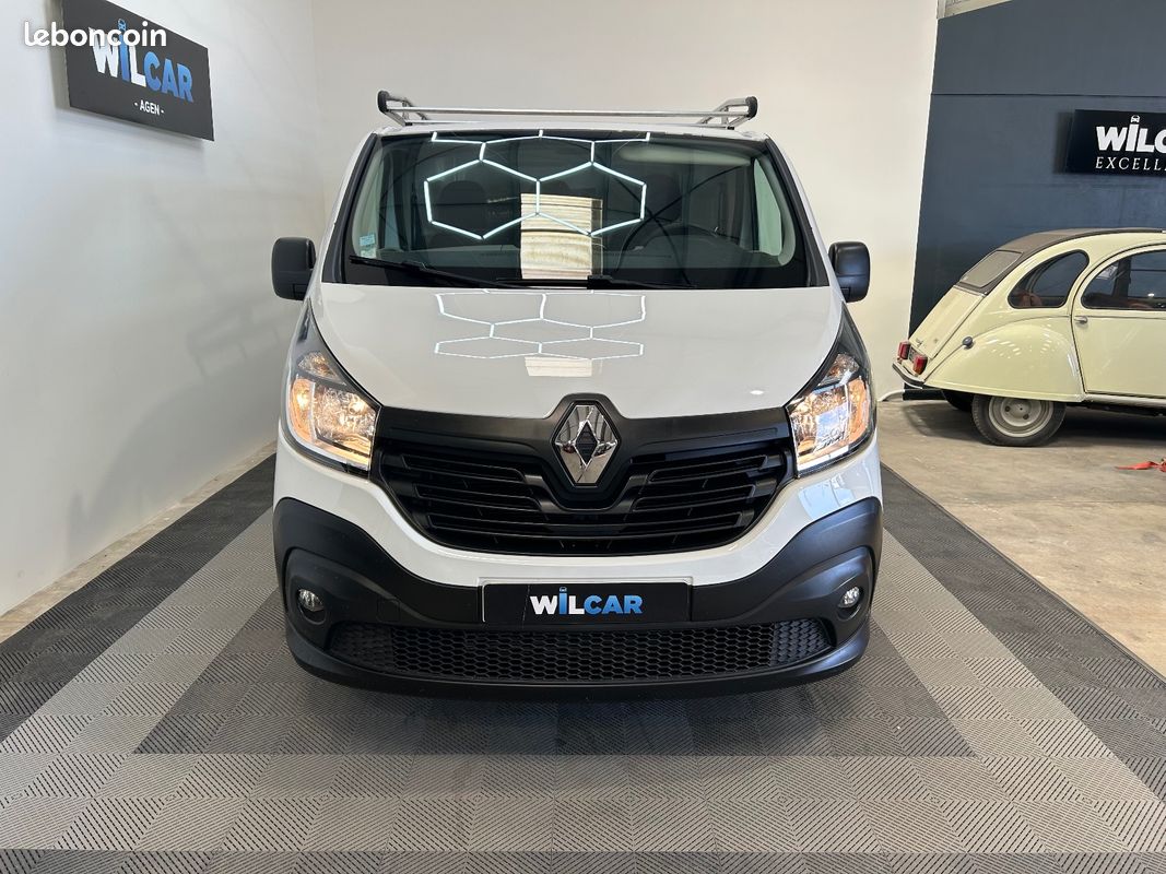 Renault trafic fourgon gn l1h1 1000 kg dci 120 e6 grand confort (image 2)
