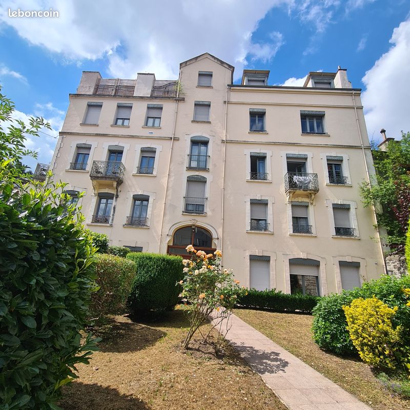 Appartement 2 pièces 30 m² · à Saint-Étienne · 30 m² · 520 €