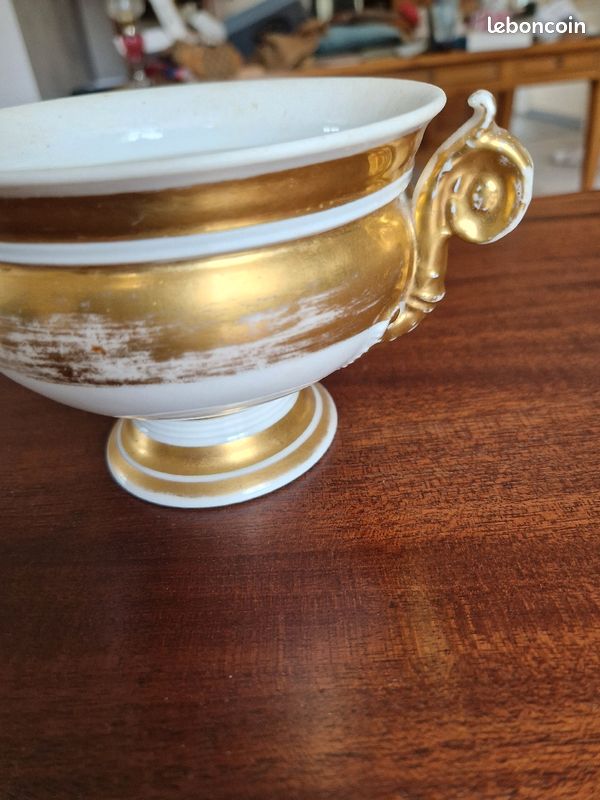 Cache pot en porcelaine de Paris 19ème siècle (image 3)