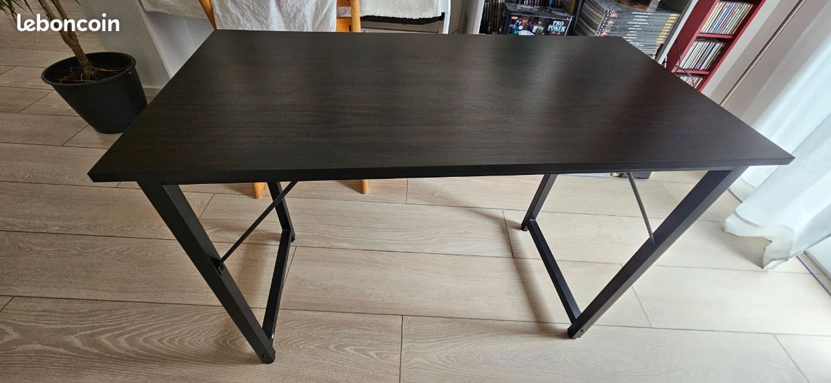 Bureau Style industriel 100x50
Bureau Style industriel Grand espace pour les jambes
Bureau Style industriel Grand espace pour les jambes
Bureau Style industriel Grand espace pour les jambes (image 4)