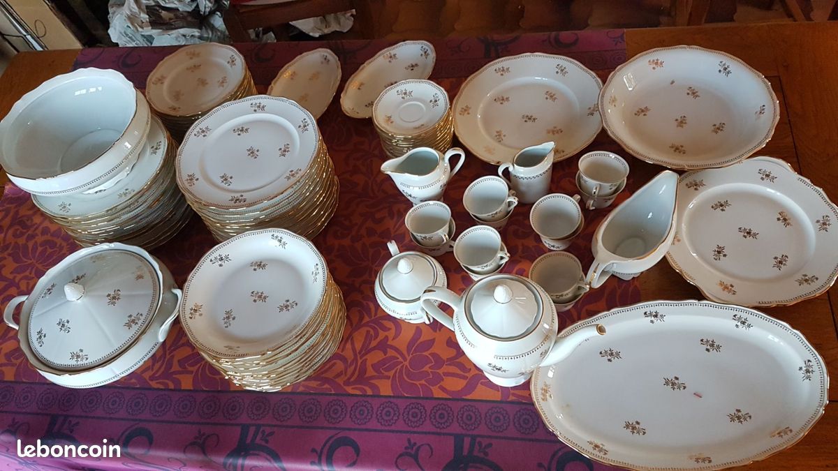 Service de table - porcelaine de Limoges de 86 pièces (image 1)