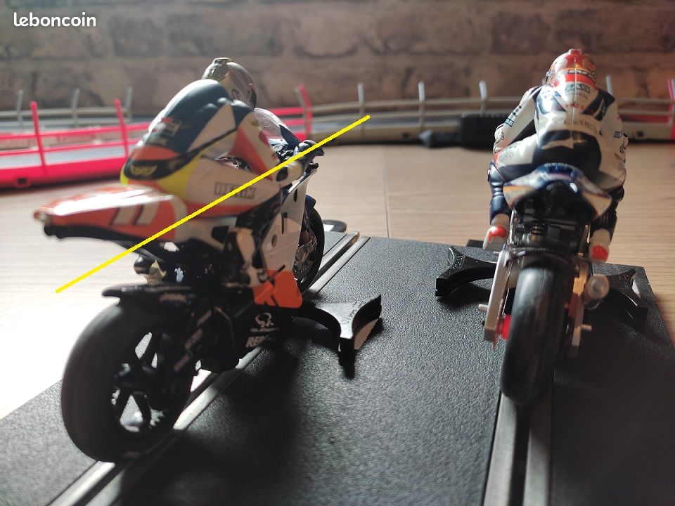 Moto GP Honda 69 Repsol Guiloy 1:10 Ème Avec Boite