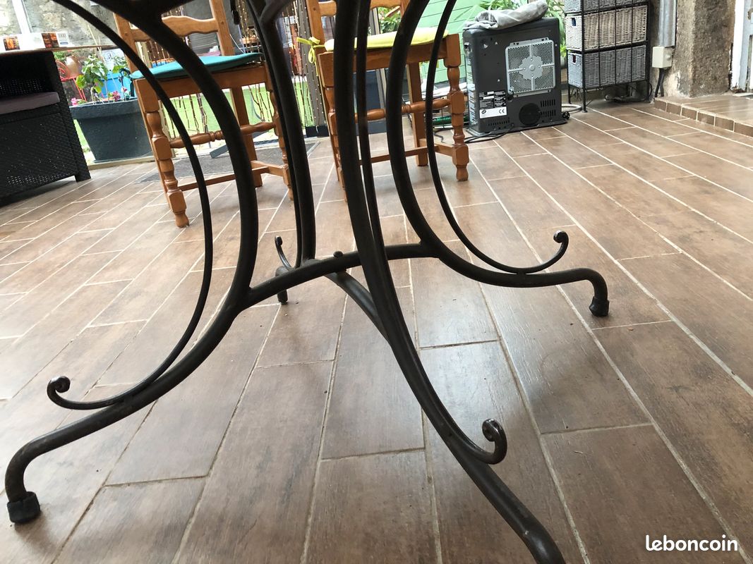 Table (image 2)