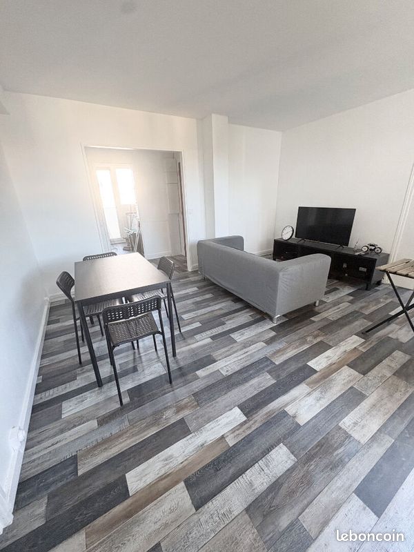Appartement 4 pièces 69 m² · à Saint-Quentin · 69 m² · 830 €/mois