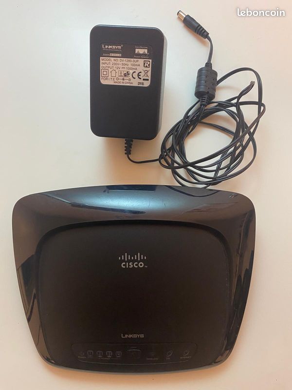 Routeur Modem Linksys X3500 Sans-fil N750 Double Bande Avec Modem ADSL2 Et Usb