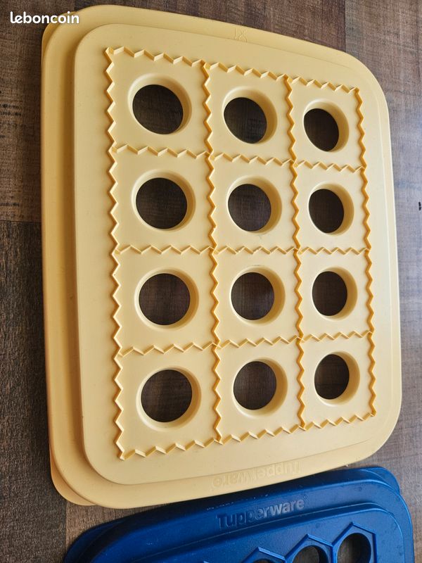 TUPPERWARE Plaque grande raviole - Arts de la table
