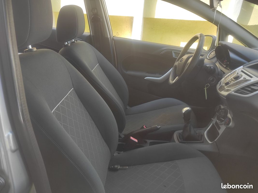 Ford fiesta 1600 tdci 95 an 2011 pack clim 155000 km (image 3)