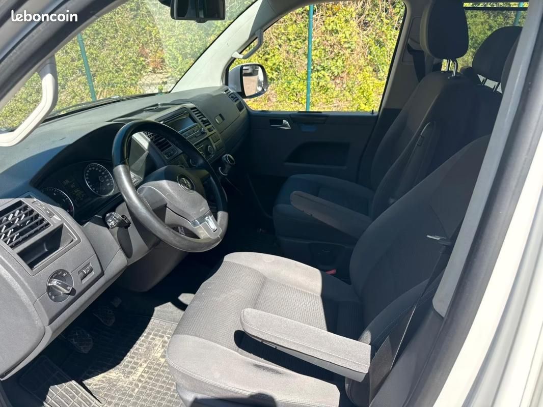 Volkswagen Transporter MULTIVAN 2.0 140CH - RÉGULATEUR DE VITESSE BI-XENON VOLANT EN CUIR HISTORI... (image 16)