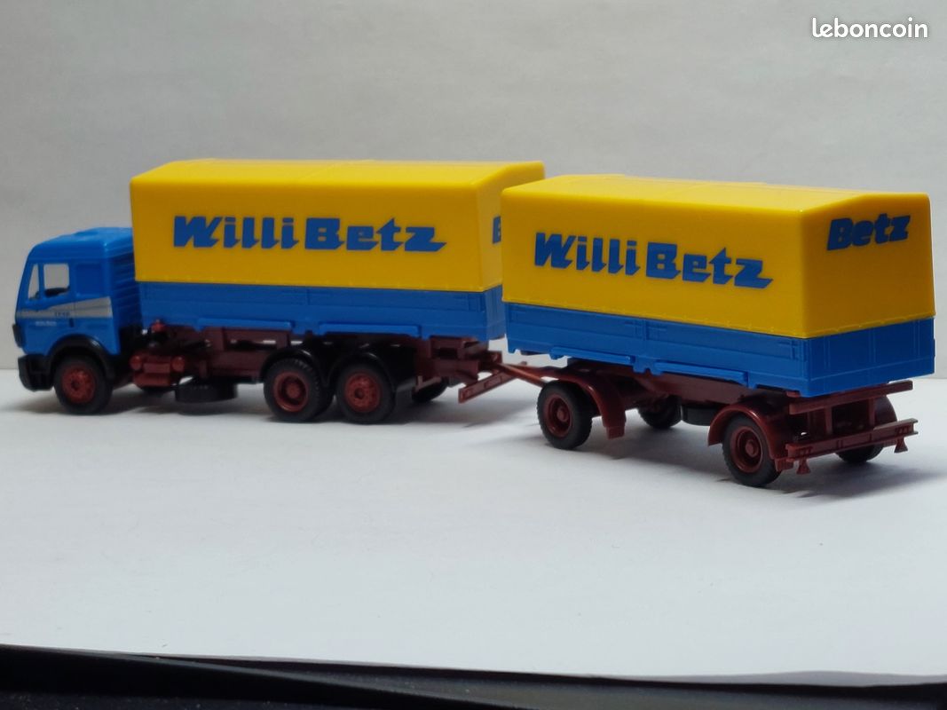 Camion Semi-remorque à Rideaux Coulissants, MAN TGX GM, Circus Krone Herpa 319652 Ho 187 4013150319652