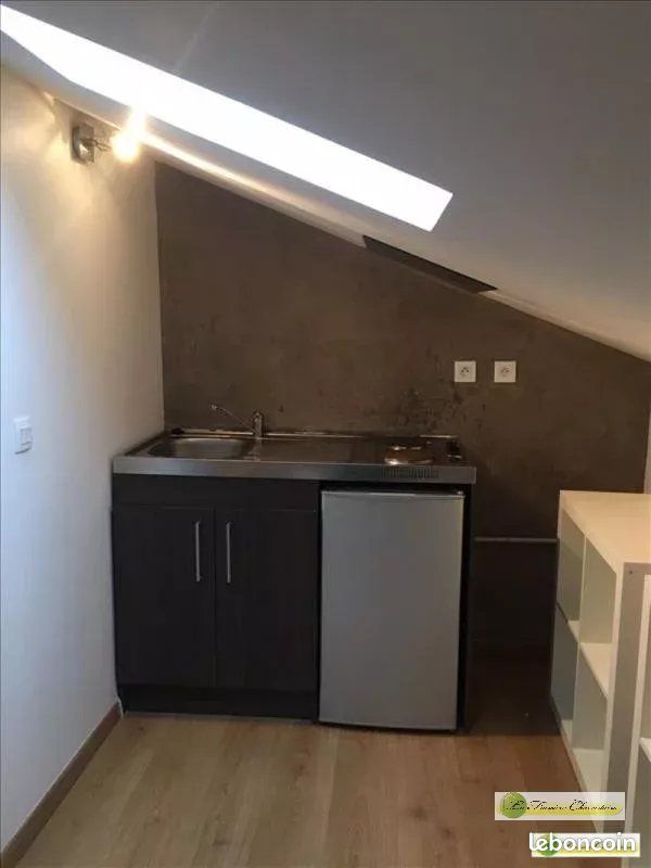 Appartement 1 pièce 14 m² · à Angoulême · 14 m² · 370 €/mois