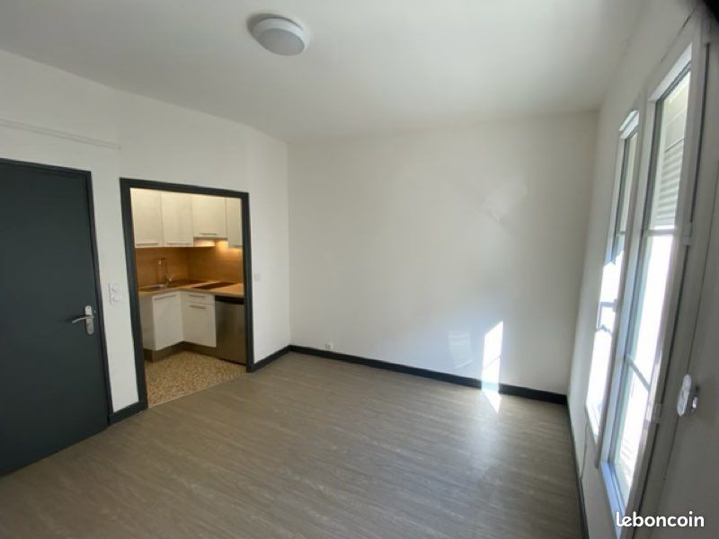 Appartement 1 pièce 17 m² · à Saint-Céré · 17 m² · 325 €