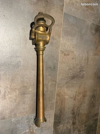 Lance à incendie New York – Objet unique à vendre | Concept Store Atelier 416