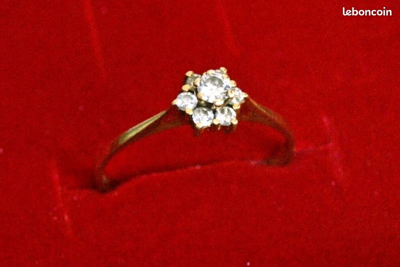 Bague En Or Blanc 18 Carats Avec Diamants 0.10 Carat - Poids 2.40 G - Taille 52 - Occasion Parfait état