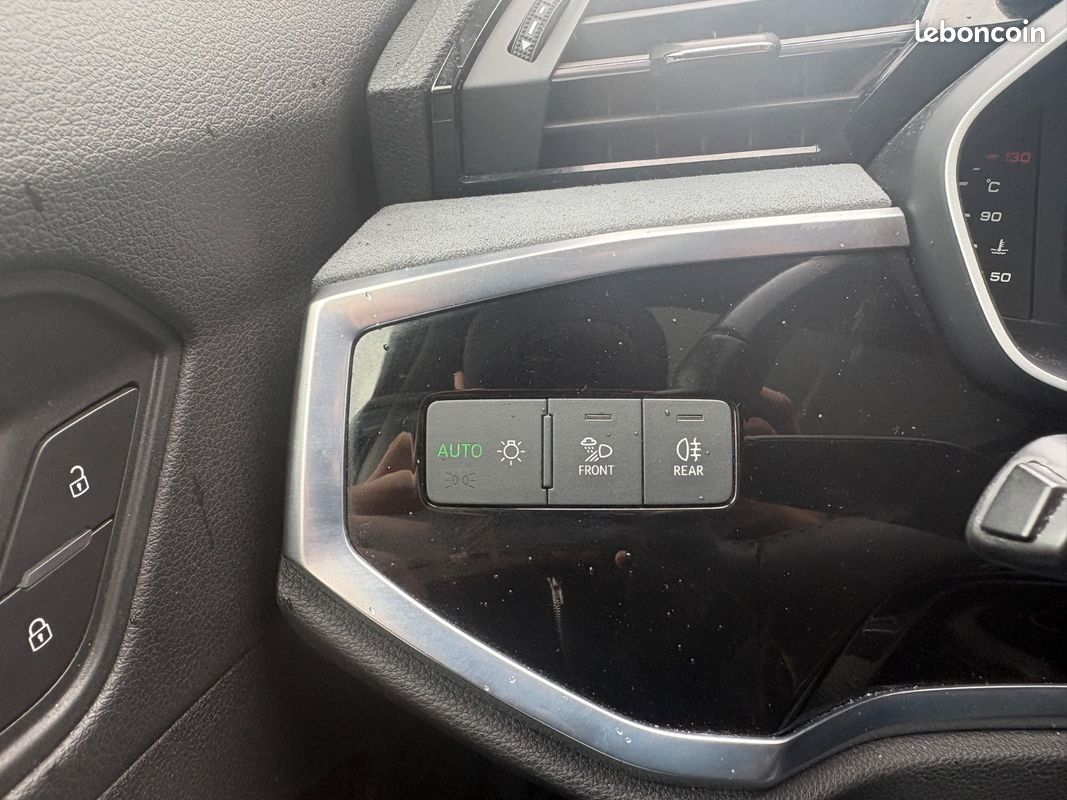 AUDI Q3 Q3 35 TFSI 150 ch Caméra 360 Toit Ouvrant Coffre Électrique (image 16)