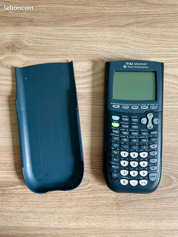 Calculatrice Texas Instrument Ti-82 Pour Pièces – à Lire Attentivement