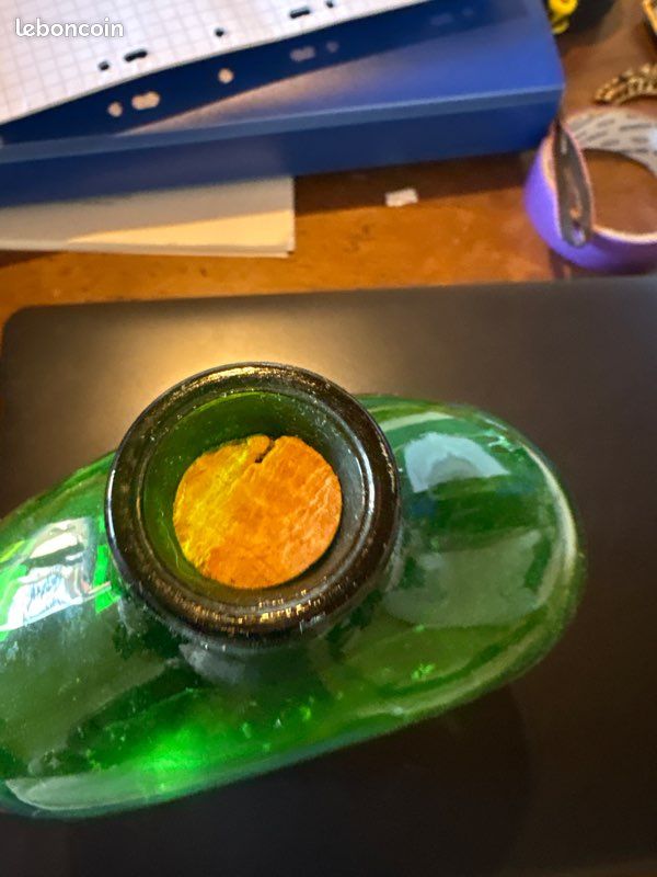Ancienne bouteille (image 2)